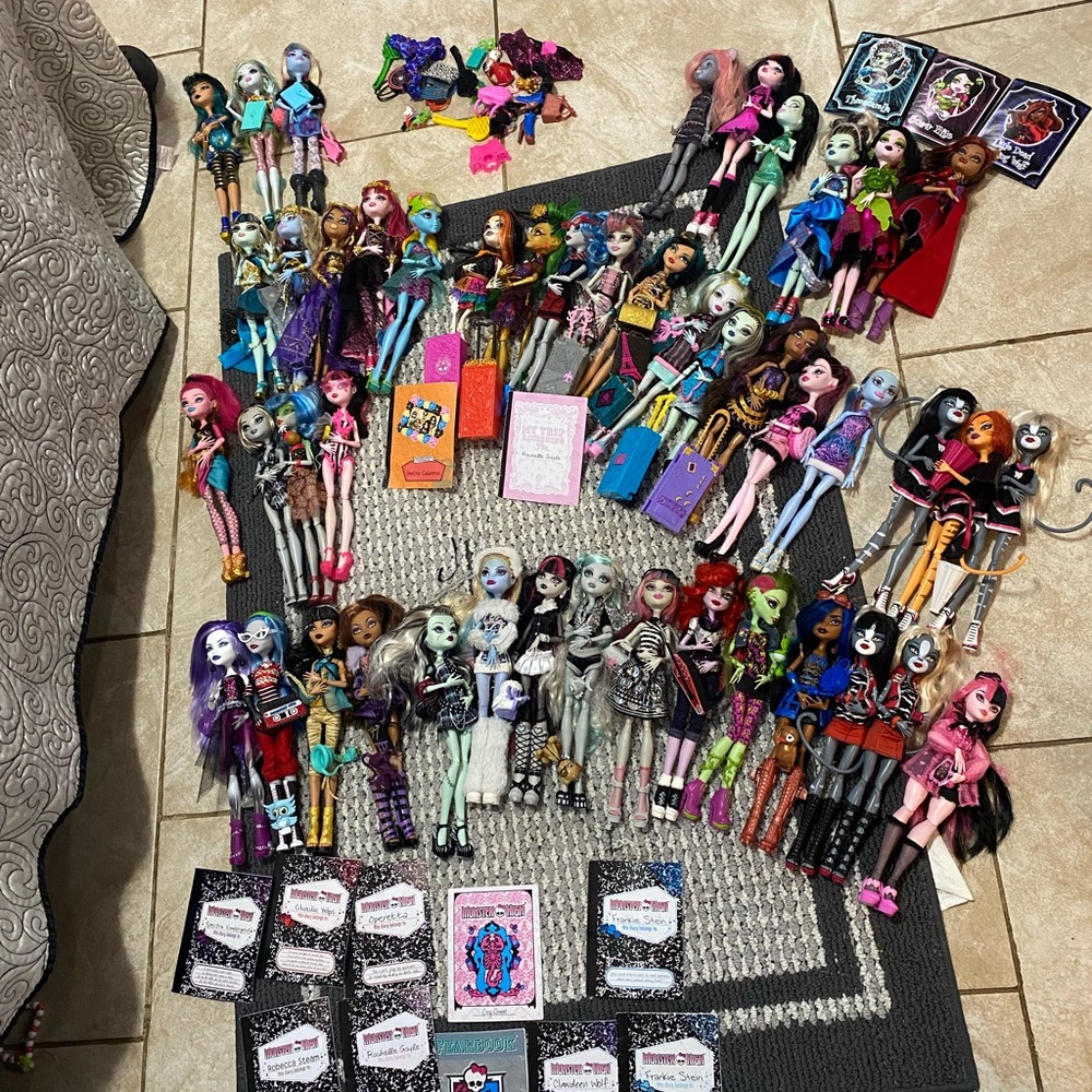 Monster High Doll Lot
